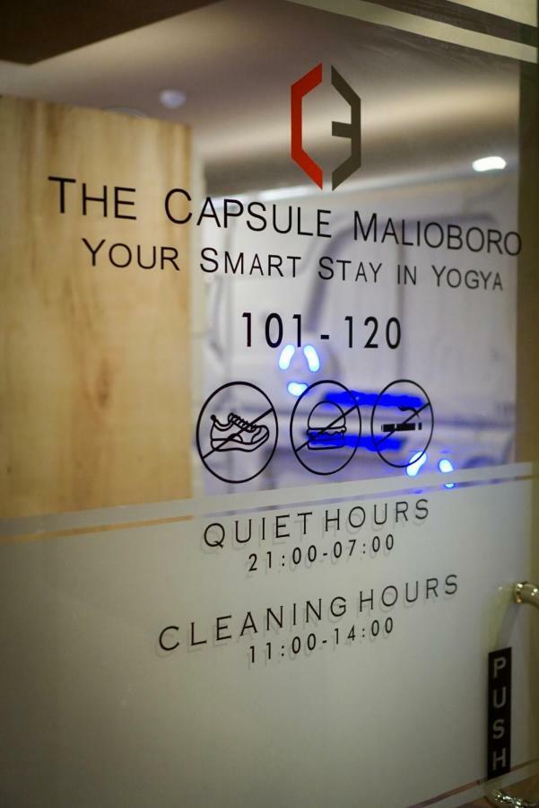 The Capsule Malioboro Vandrehjem Yogyakarta Eksteriør billede